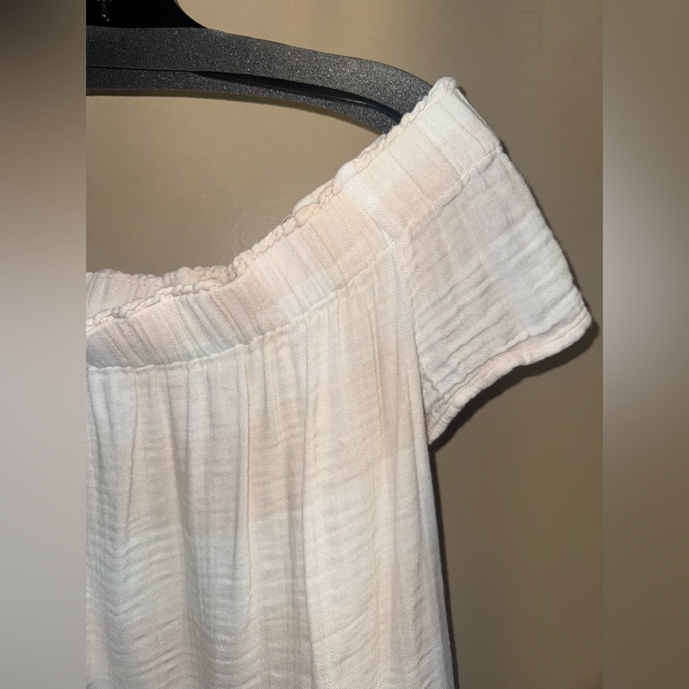 Cloth & Stone Maecy Off the Shoulder - Picture 3 of 5